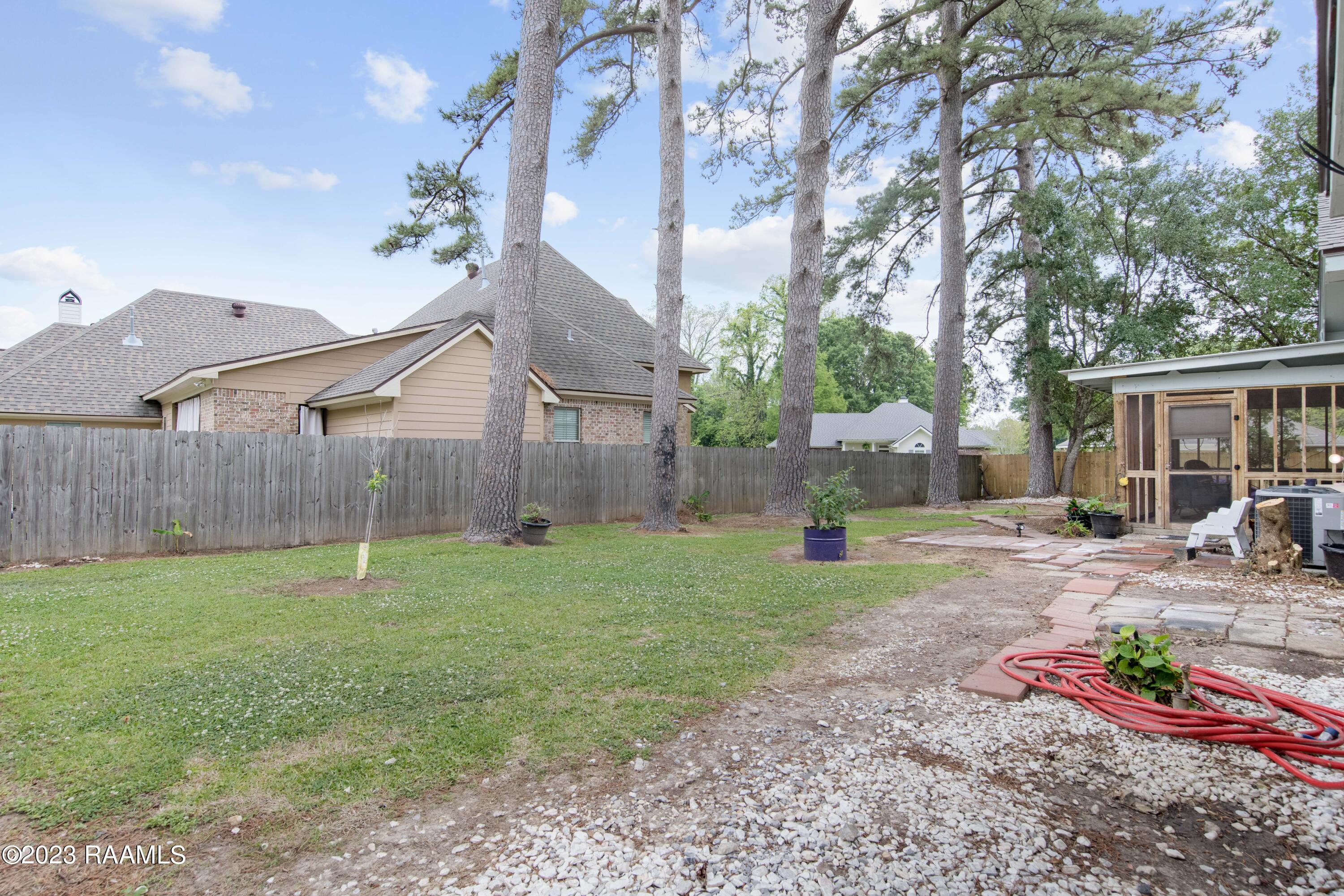 202 West Butcher Switch Road Lafayette, LA 70507 - Photo 27 of 30 202 W Butcher Switch Rd-28