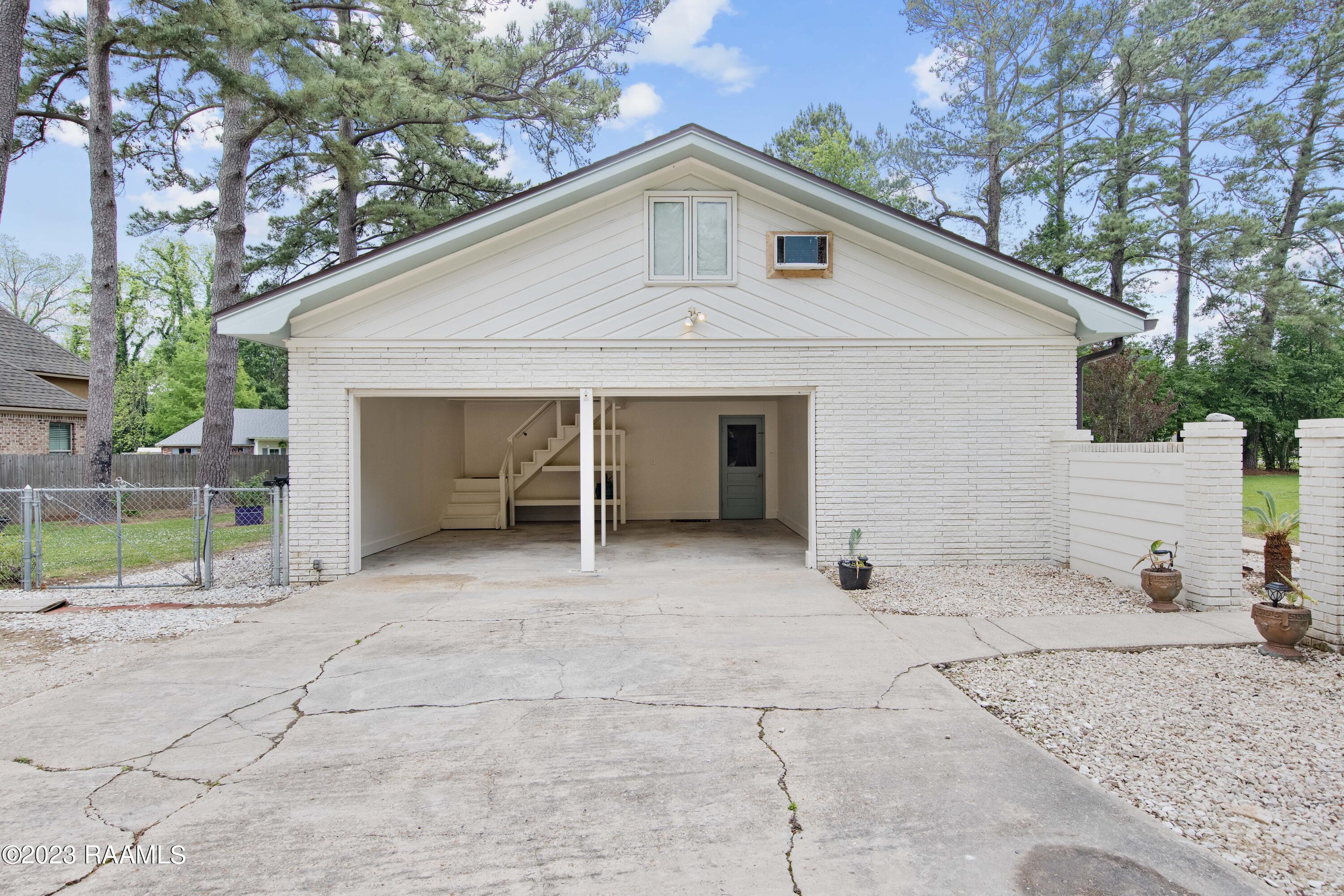 202 West Butcher Switch Road Lafayette, LA 70507 - Photo 28 of 30 202 W Butcher Switch Rd-5