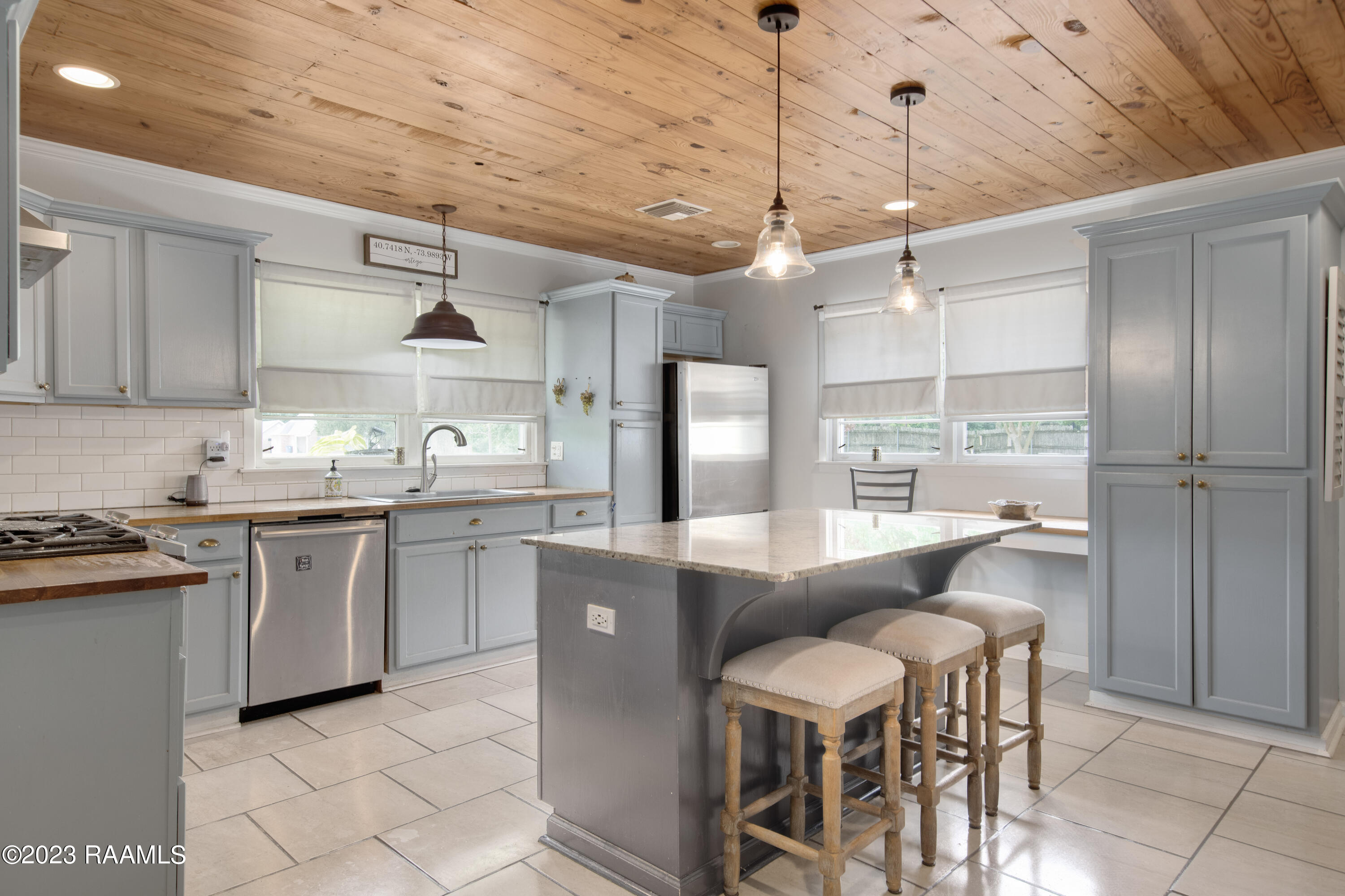 202 West Butcher Switch Road Lafayette, LA 70507 - Photo 3 of 30 202 W Butcher Switch Rd-7