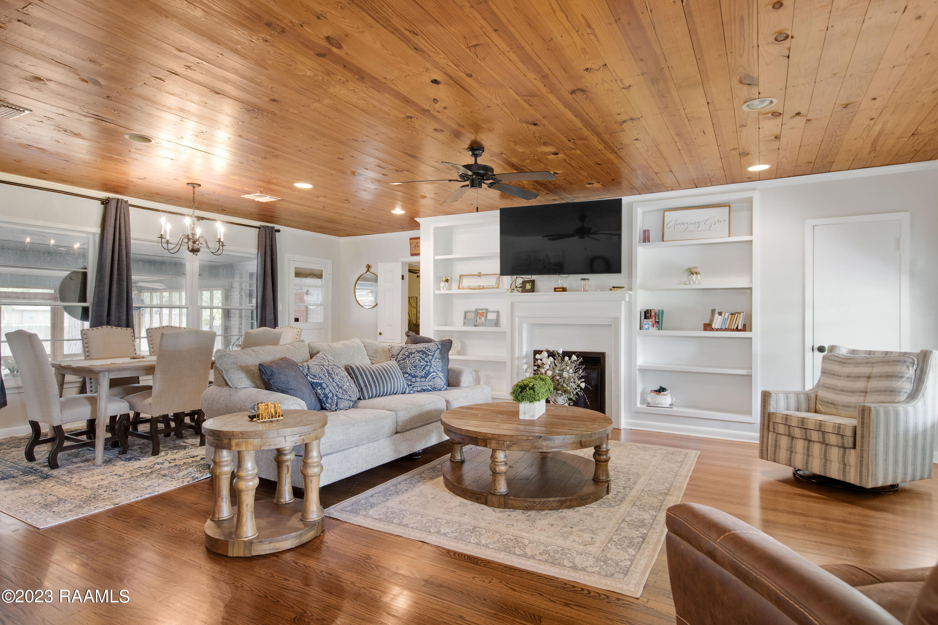 202 West Butcher Switch Road Lafayette, LA 70507 - Photo 9 of 30 202 W Butcher Switch Rd-12