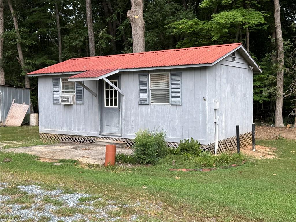 6679 Lackey Road Staley, NC 27355 - Photo 3 of 27 Gallery Image 3
