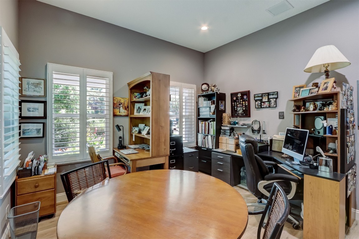 2629 Racheal Avenue Fernandina Beach, FL 32034 - Photo 22 of 53 a room with furniture and a book shelf