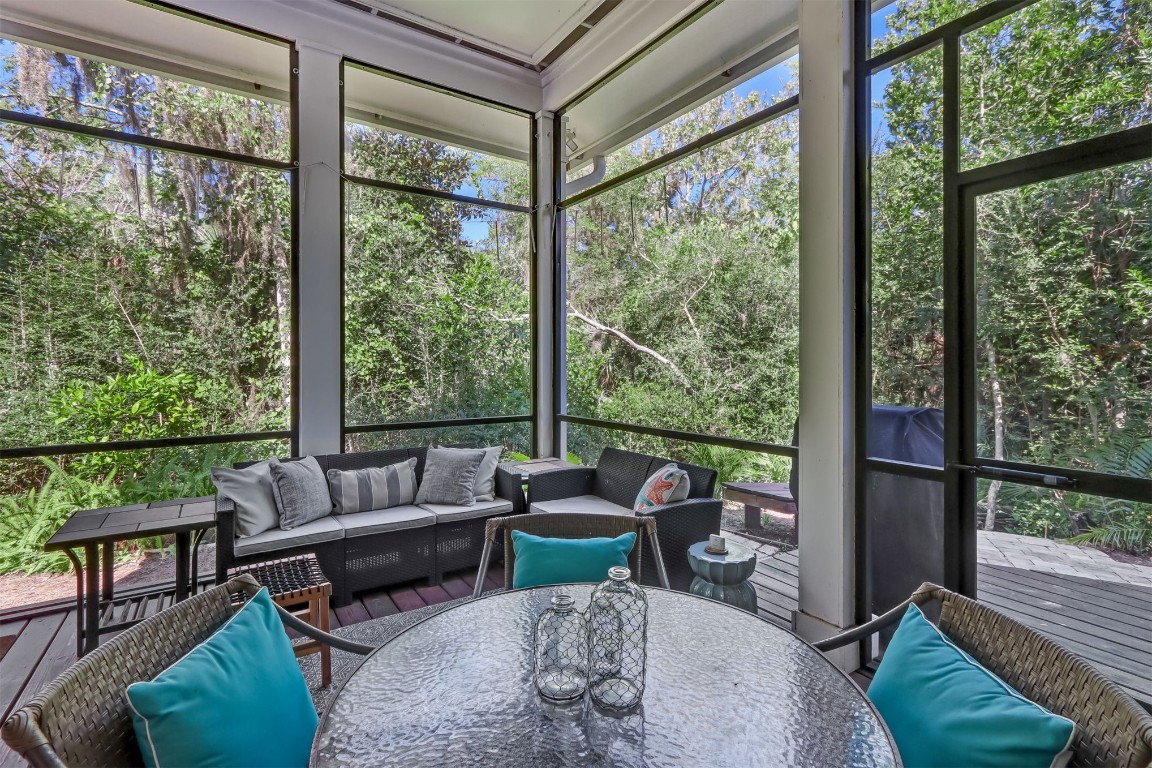 2629 Racheal Avenue Fernandina Beach, FL 32034 - Photo 26 of 53 a living room with furniture and a large window