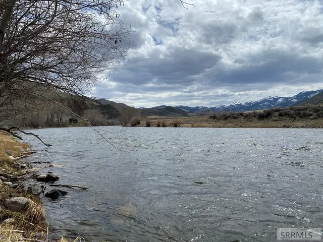 $297,500 | 5 River's Edge Road, Challis, ID 83226