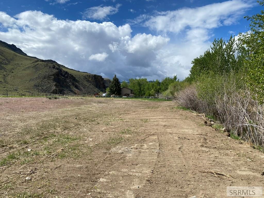 5 River's Edge Road Challis, ID 83226 - Photo 11 of 12