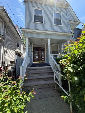 $1,750 | 50 Treacy Avenue, Newark, NJ 07108