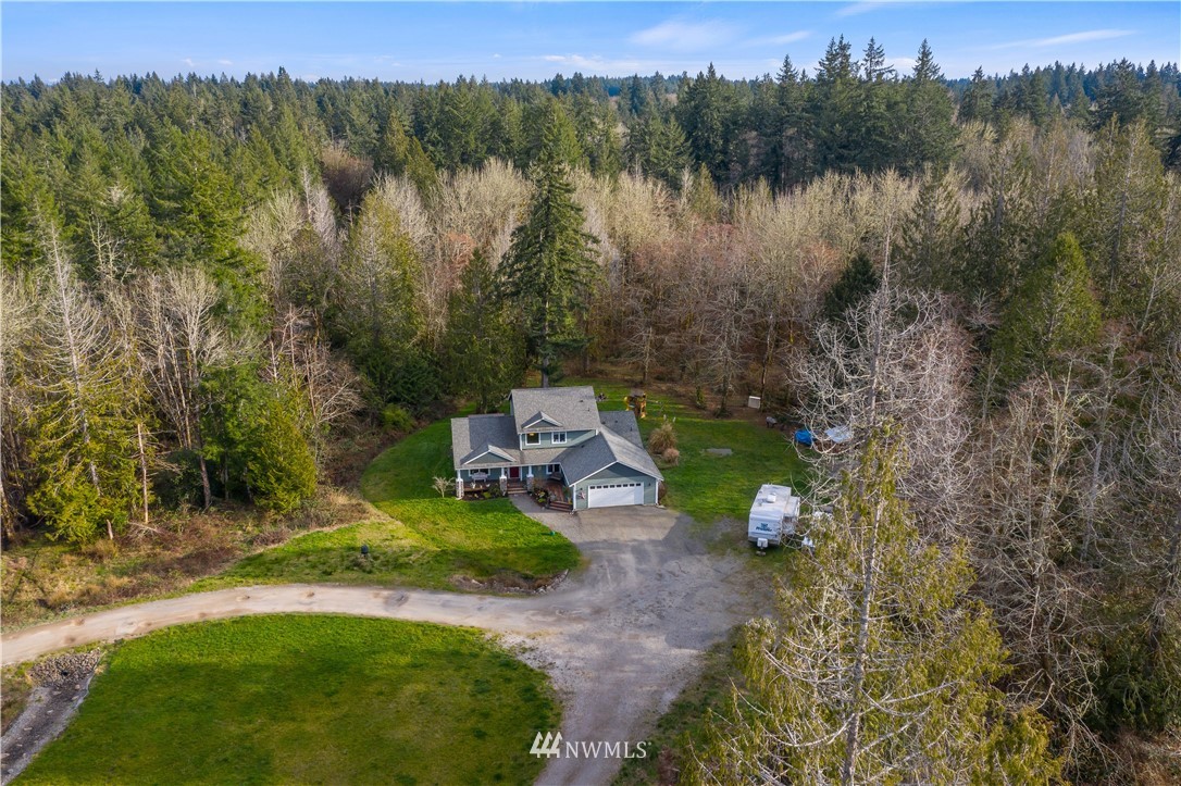 6425 Puget Beach Road Northeast Olympia, WA 98516 - Photo 2 of 39 Gallery Image 2