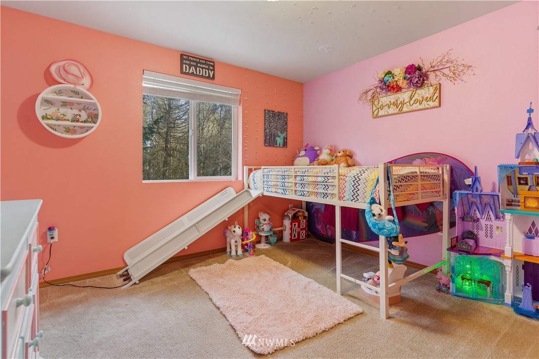 6425 Puget Beach Road Northeast Olympia, WA 98516 - Photo 29 of 39 Gallery Image 29