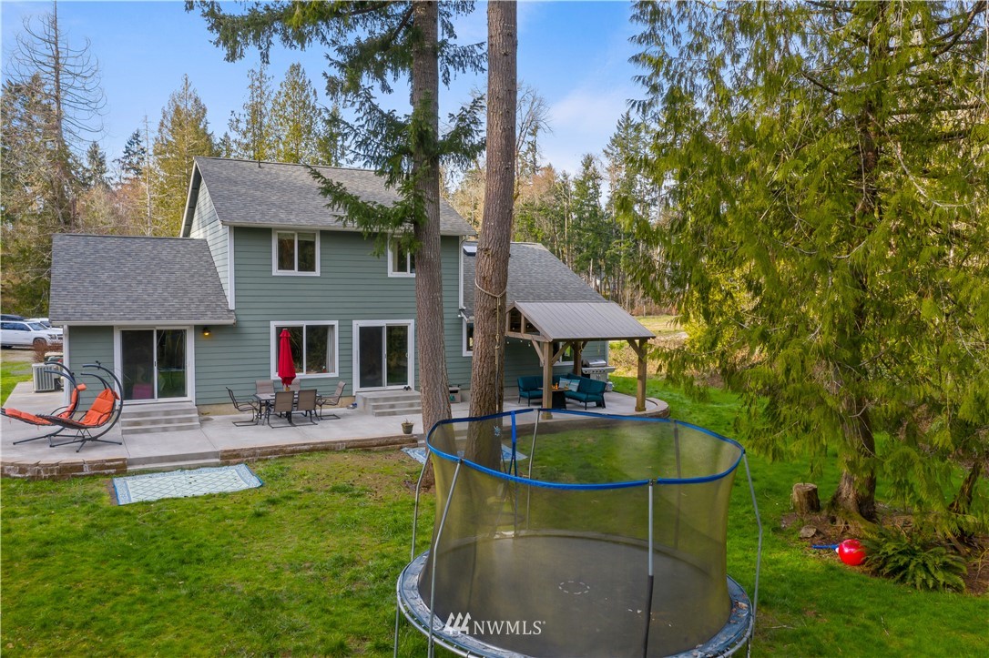 6425 Puget Beach Road Northeast Olympia, WA 98516 - Photo 32 of 39 Gallery Image 32