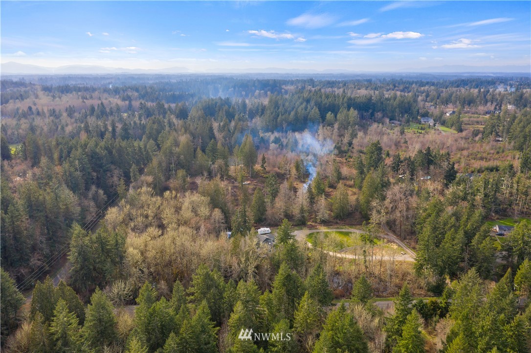 6425 Puget Beach Road Northeast Olympia, WA 98516 - Photo 6 of 39 Gallery Image 6