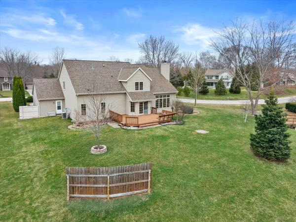 $639,900 | 26311 Dukleth Drive, Norway, WI 53185