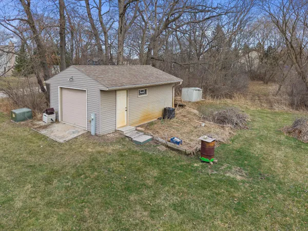 $639,900 | 26311 Dukleth Drive, Norway, WI 53185