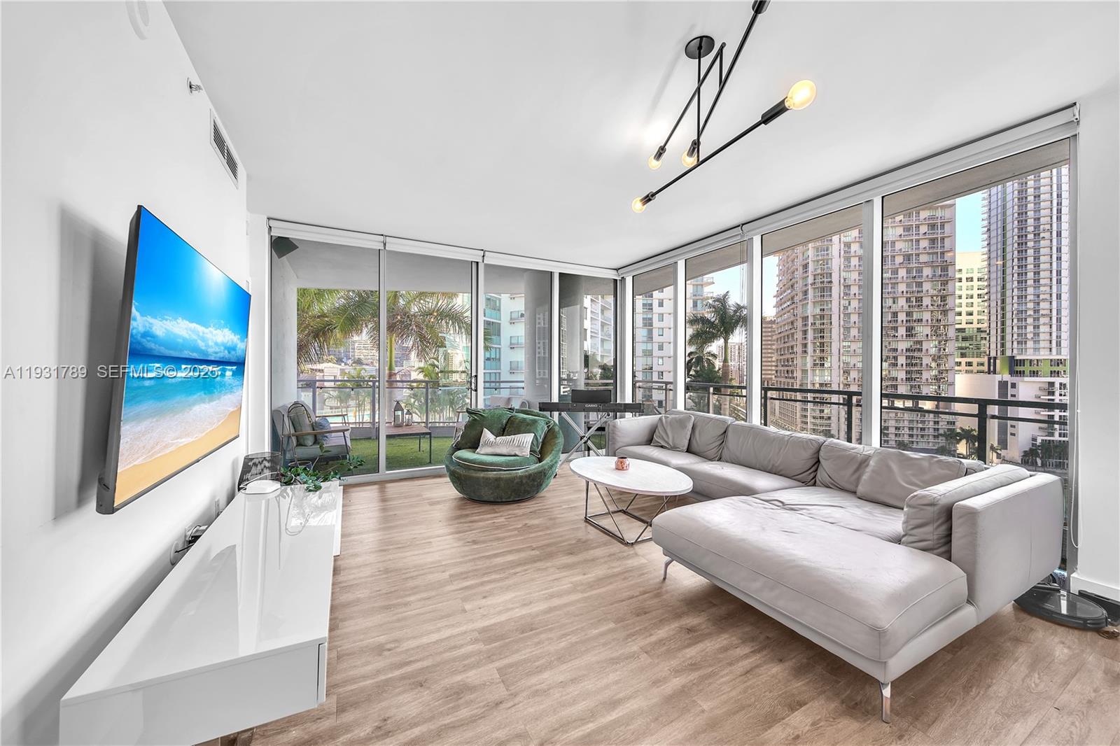 90 Southwest 3rd Street, Unit 1213 Miami, FL 33130 - Photo 1 of 17