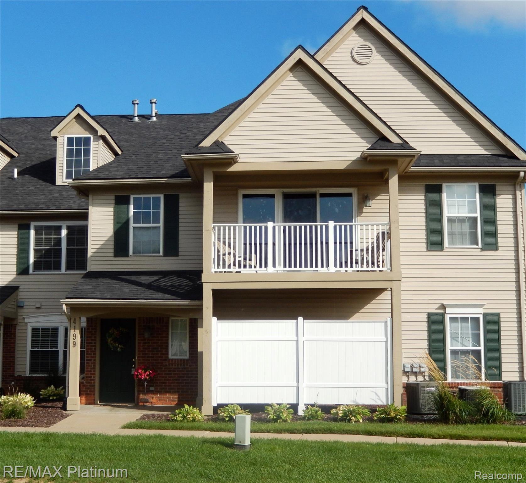 4199 Hampton Ridge Boulevard Howell, MI 48843 - Photo 1 of 42 1.JPG