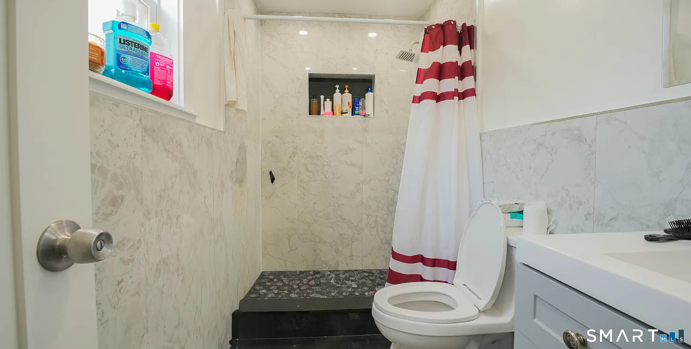 849 Frost Road Waterbury, CT 06705 - Photo 13 of 35 Gallery Image 13