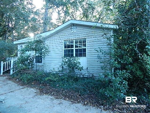520 Volanta Avenue Fairhope, AL 36532 - Photo 2 of 34 View of side of home