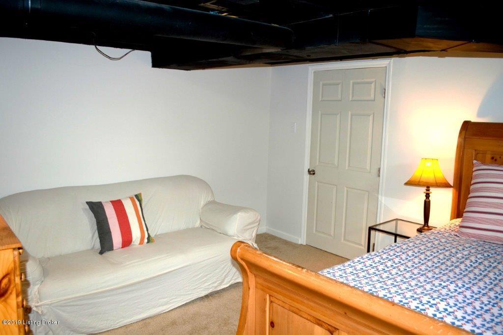 4308 Winchester Road Louisville, KY 40207 - Photo 34 of 42 33 Basement Bedroom
