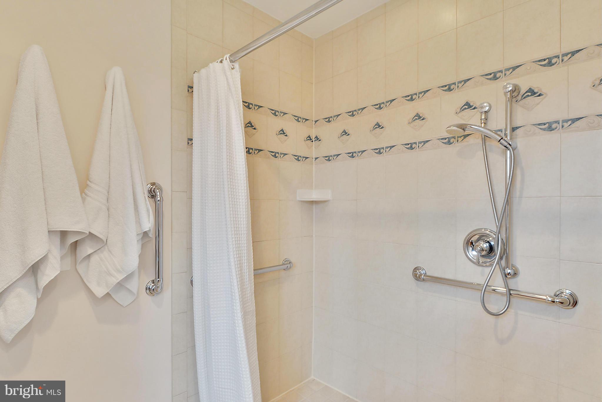 11867 Fawn Ridge Lane Reston, VA 20194 - Photo 11 of 30 Bath