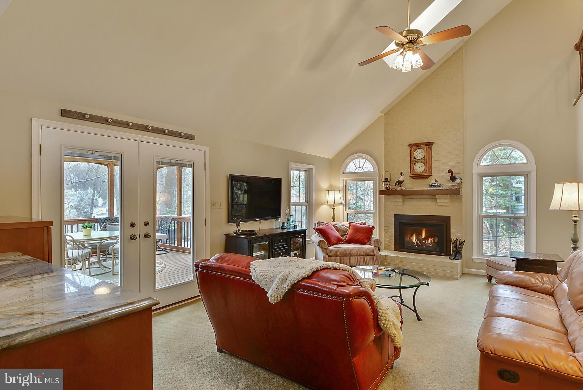 11867 Fawn Ridge Lane Reston, VA 20194 - Photo 8 of 30 Family Room