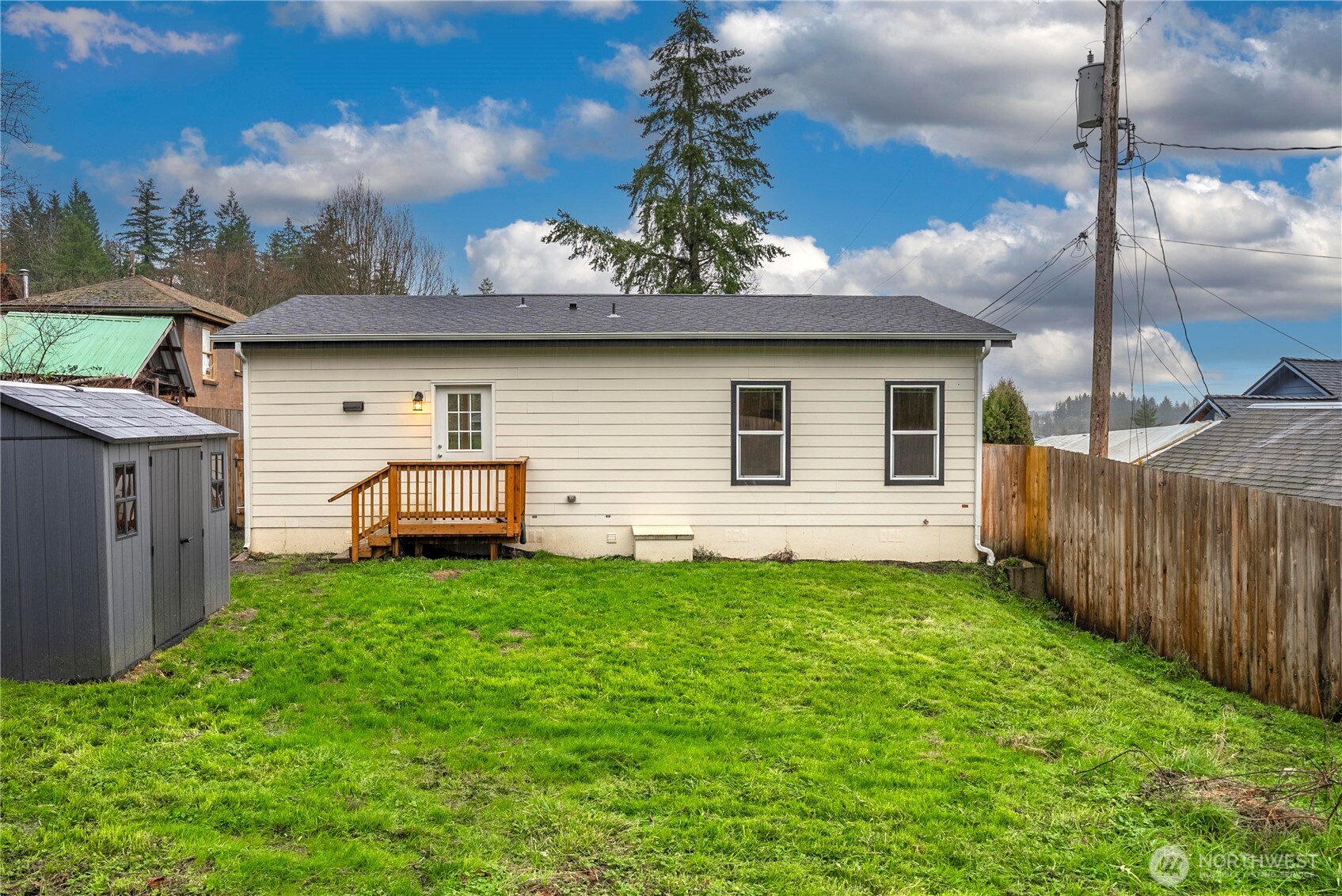 52 Southeast Spring Street Chehalis, WA 98532 - Photo 31 of 40 a view of a house with backyard