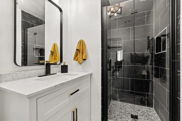 $1,590,000 | 5701 Tarawood Drive, Orlando, FL 32819