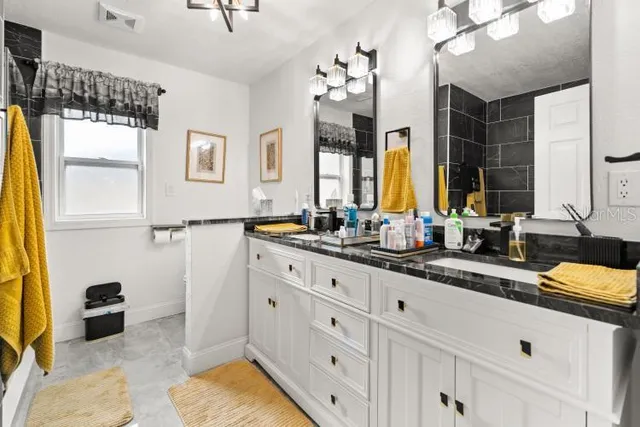 $1,590,000 | 5701 Tarawood Drive, Orlando, FL 32819