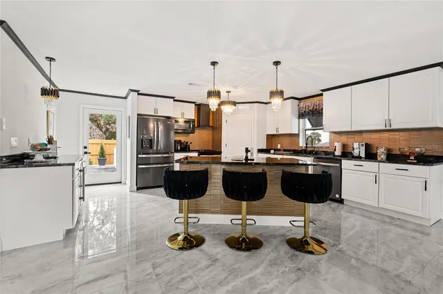 $1,590,000 | 5701 Tarawood Drive, Orlando, FL 32819