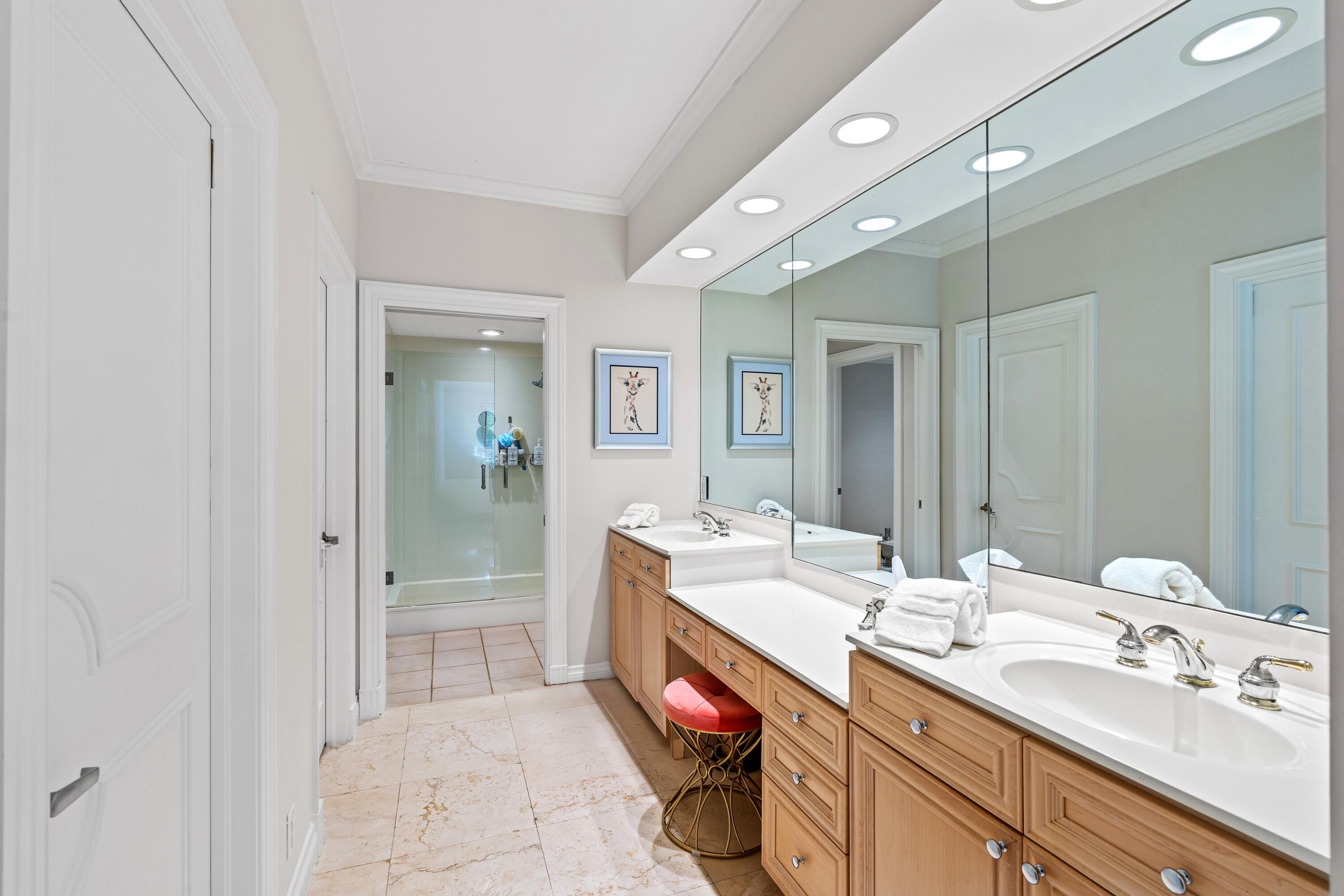 5833 North Ocean Boulevard, Unit D2 Ocean Ridge, FL 33435 - Photo 11 of 24 12 mls_PRIMARY_BATHROOM_VANITY_DT