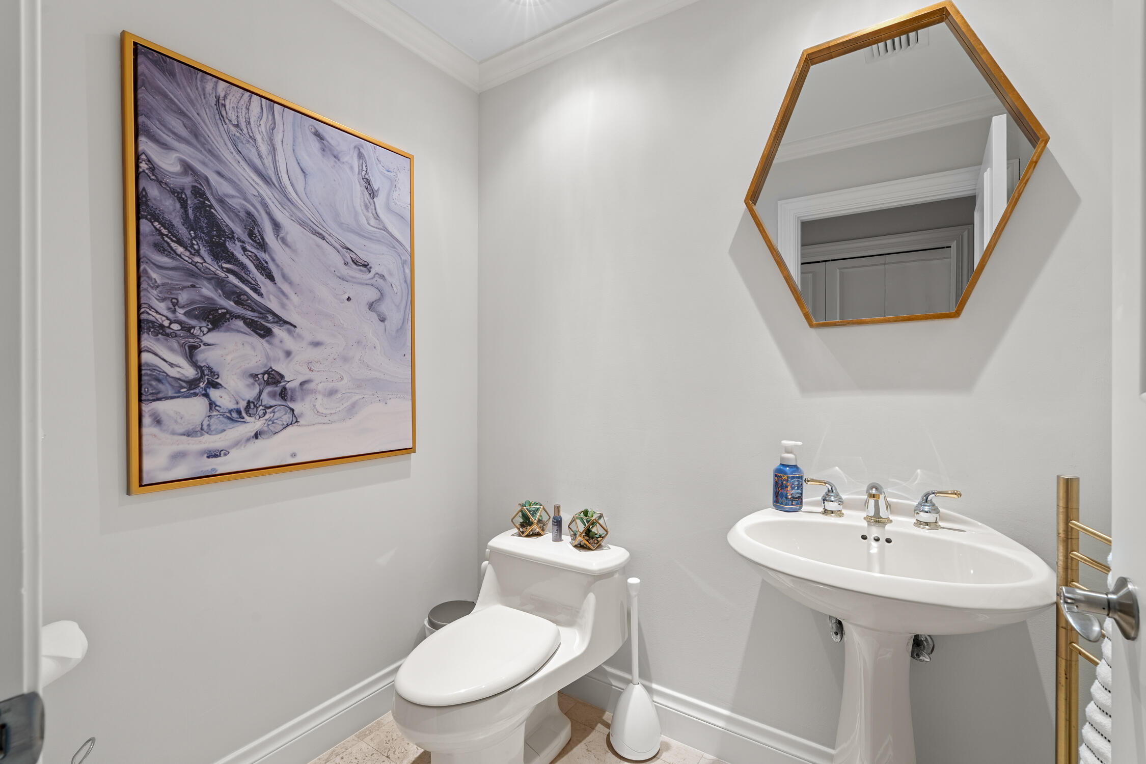 5833 North Ocean Boulevard, Unit D2 Ocean Ridge, FL 33435 - Photo 18 of 24 19 DSC04082