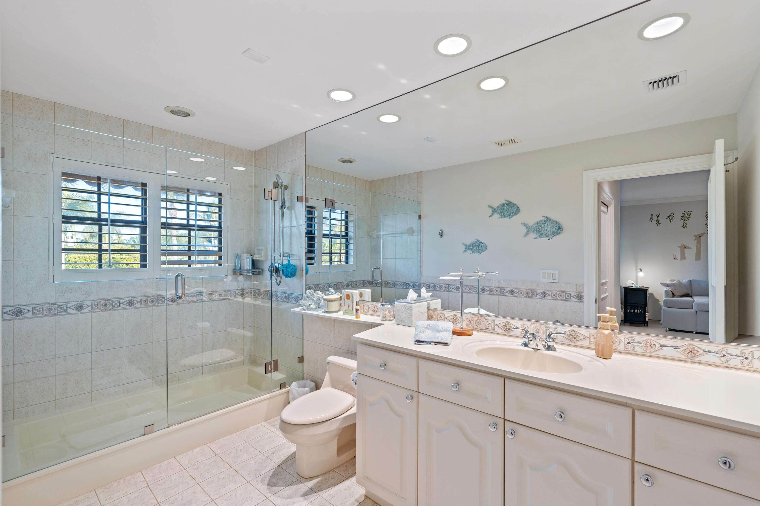5833 North Ocean Boulevard, Unit D2 Ocean Ridge, FL 33435 - Photo 20 of 24 21 mls_PRIMARY_BATHROOM_DT