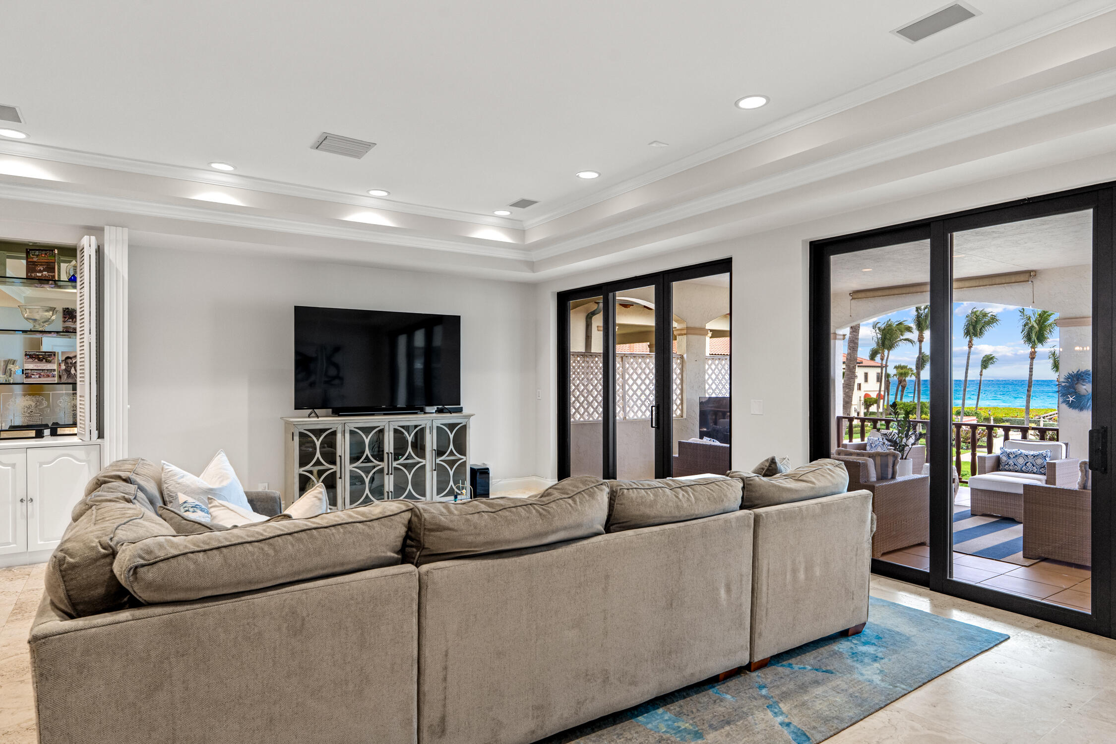 5833 North Ocean Boulevard, Unit D2 Ocean Ridge, FL 33435 - Photo 3 of 24 3 DSC04140