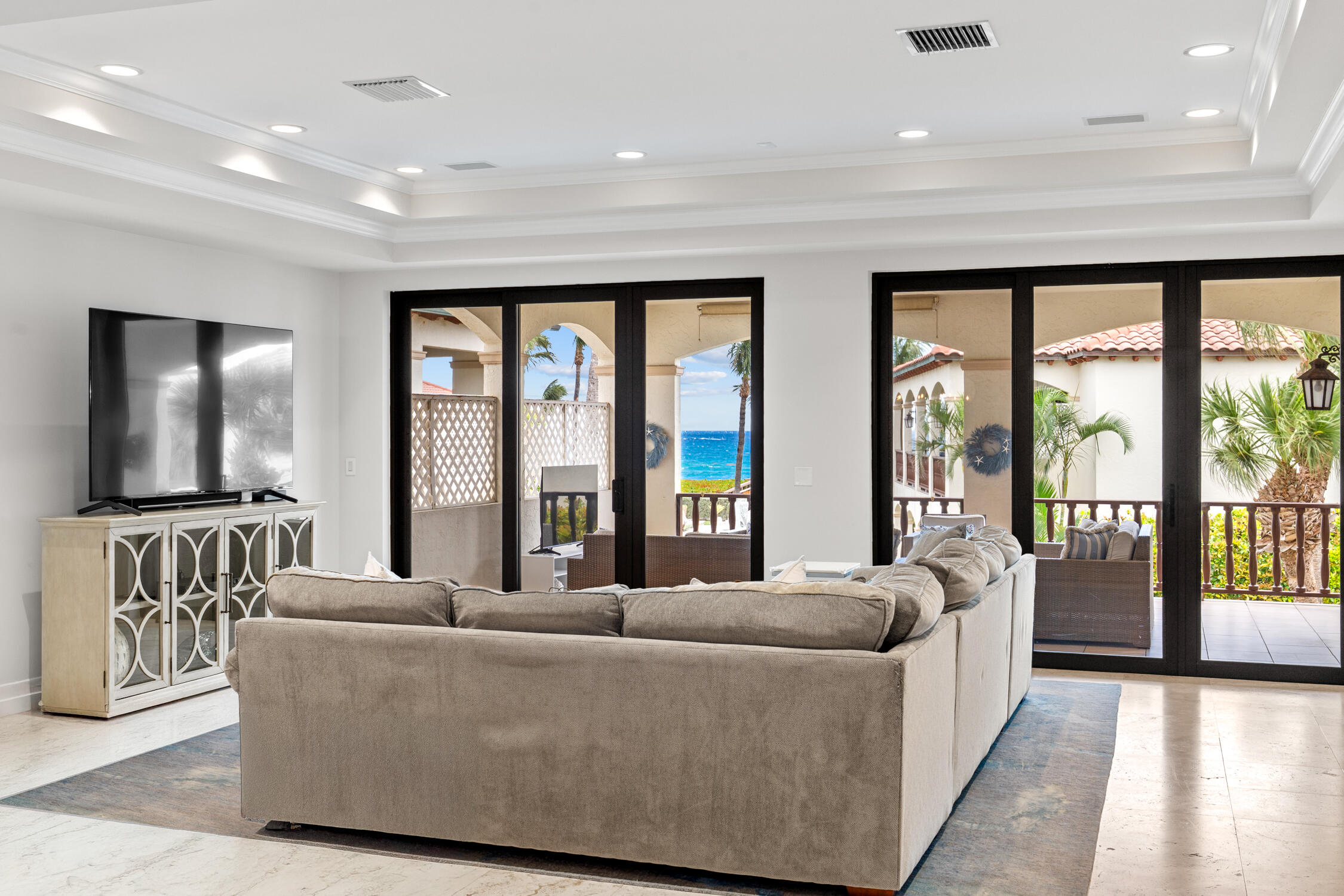 5833 North Ocean Boulevard, Unit D2 Ocean Ridge, FL 33435 - Photo 4 of 24 4 DSC04088-Edit