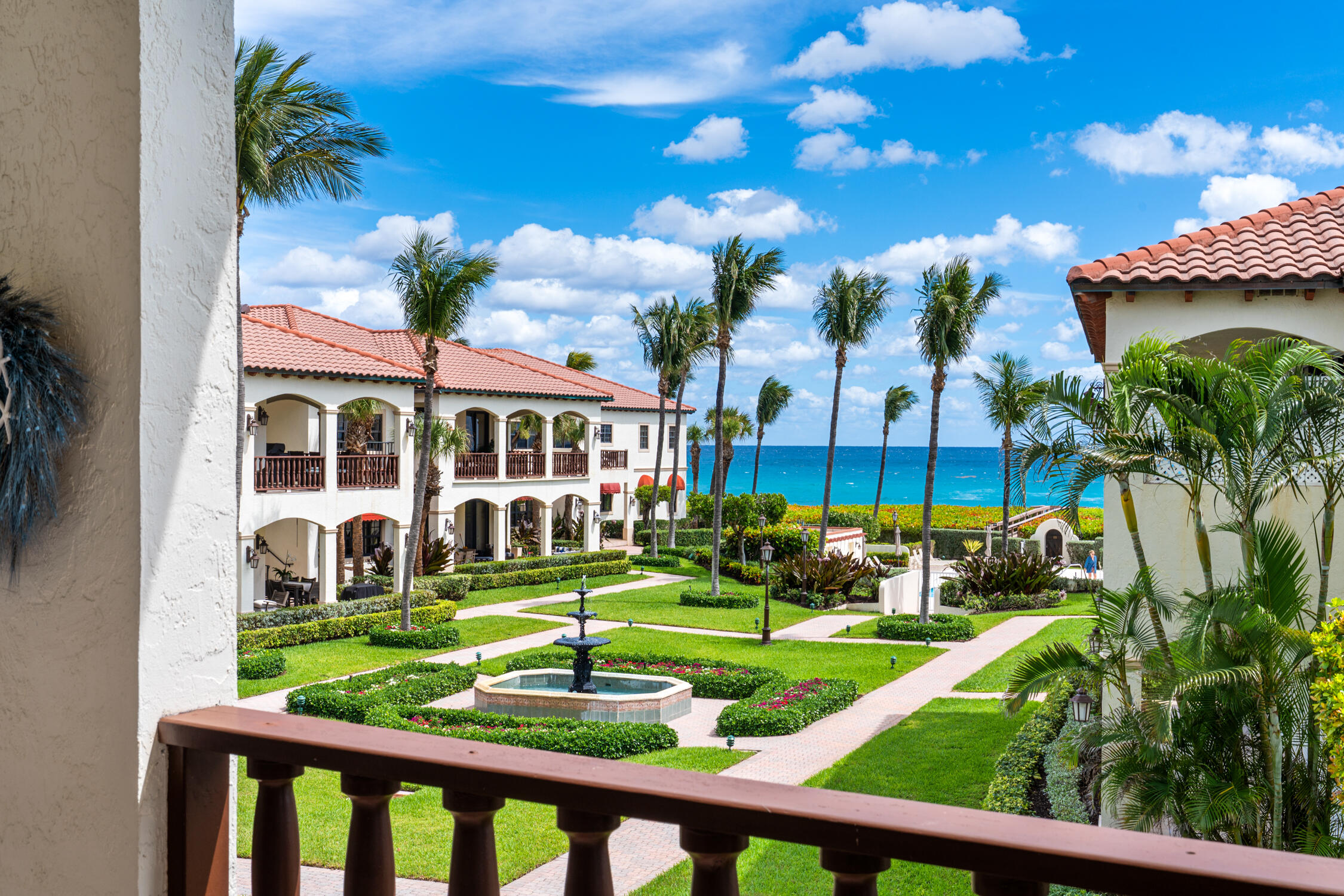 5833 North Ocean Boulevard, Unit D2 Ocean Ridge, FL 33435 - Photo 6 of 24 6 DSC04100