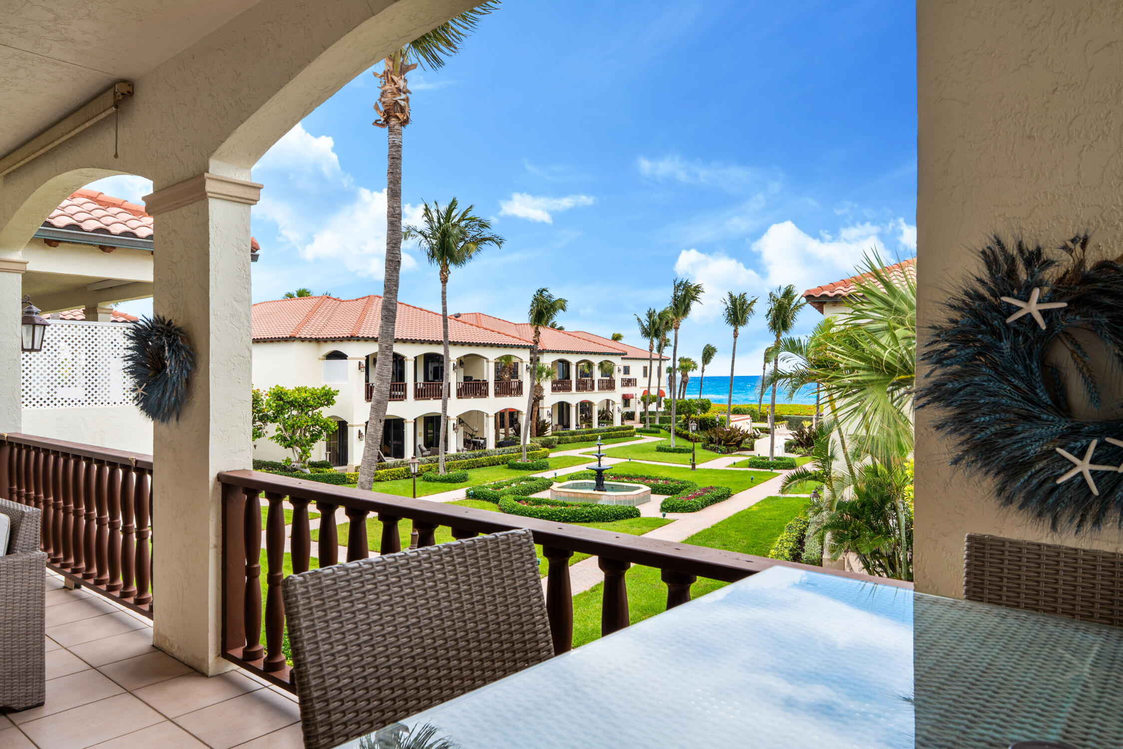 5833 North Ocean Boulevard, Unit D2 Ocean Ridge, FL 33435 - Photo 9 of 24 9 DSC04124