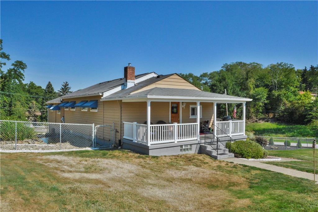 907 McCoy Road McKees Rocks, PA 15136 - Photo 1 of 21 Front