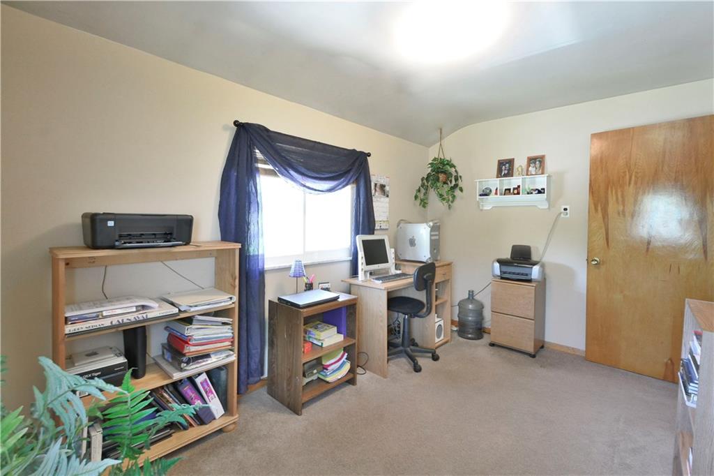 907 McCoy Road McKees Rocks, PA 15136 - Photo 15 of 21 Office