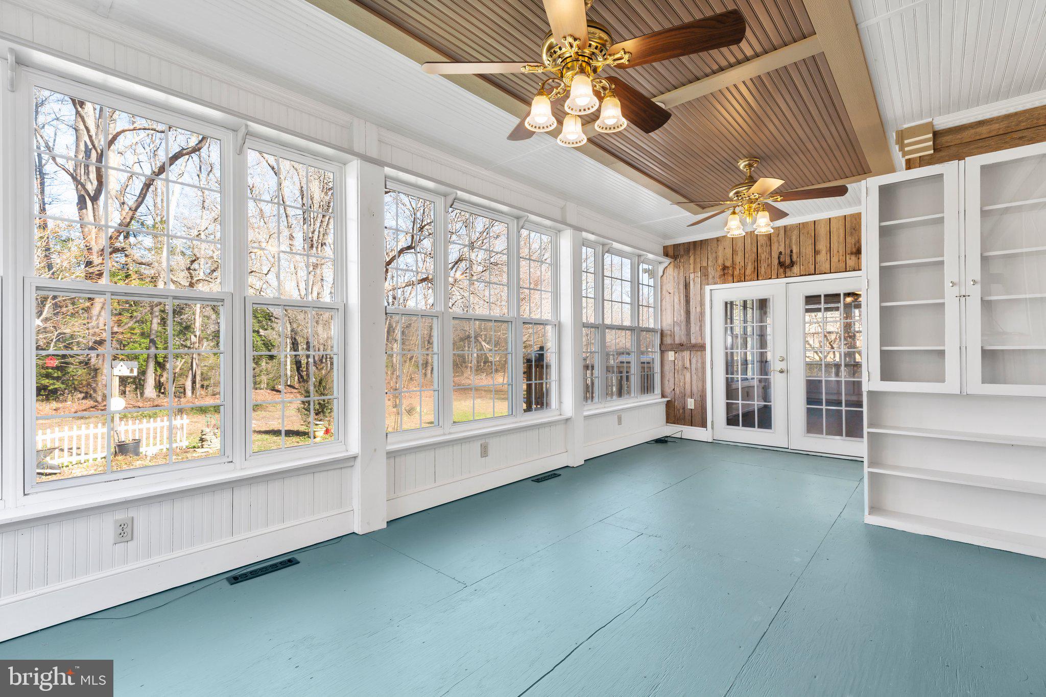 19149 Stoney Point Road King George, VA 22485 - Photo 43 of 81 Indoor Screen Room
