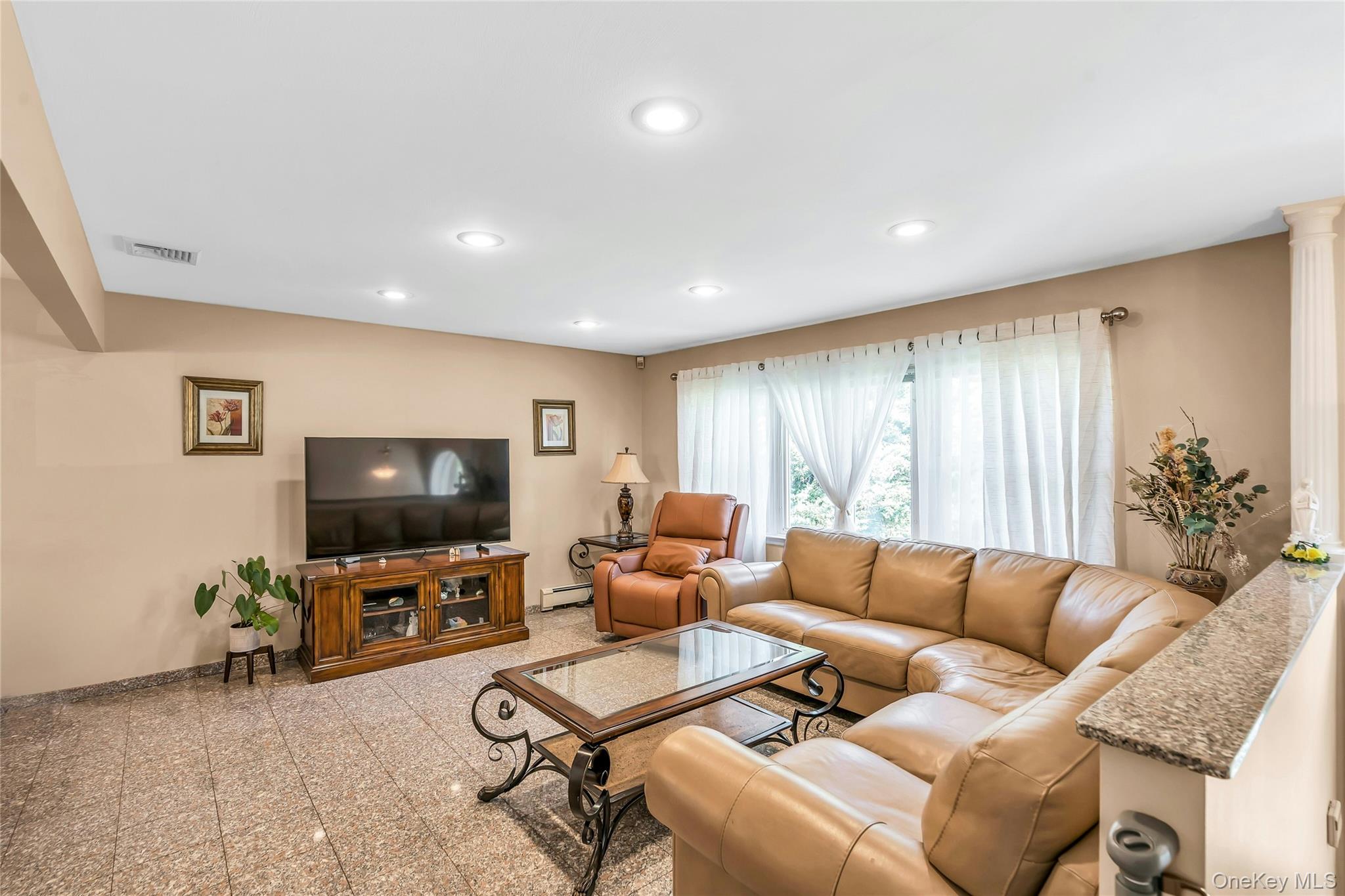 105 Convent Road Syosset, NY 11791 - Photo 6 of 28