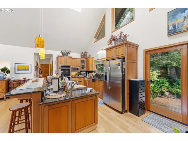 $1,190,000 | 47555 Leeward Street, Langlois, OR 97450