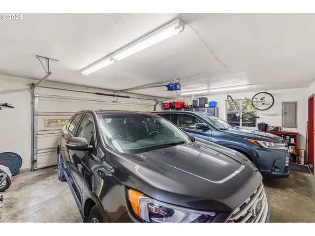 $1,190,000 | 47555 Leeward Street, Langlois, OR 97450