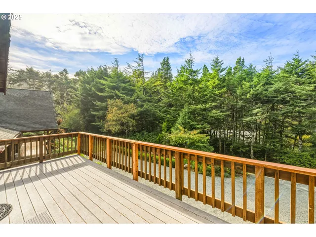 $1,190,000 | 47555 Leeward Street, Langlois, OR 97450