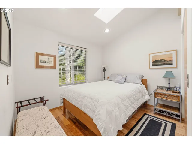 $1,190,000 | 47555 Leeward Street, Langlois, OR 97450