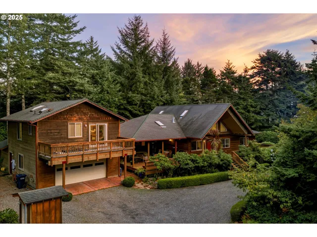 $1,190,000 | 47555 Leeward Street, Langlois, OR 97450