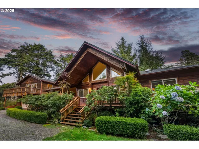 $1,190,000 | 47555 Leeward Street, Langlois, OR 97450