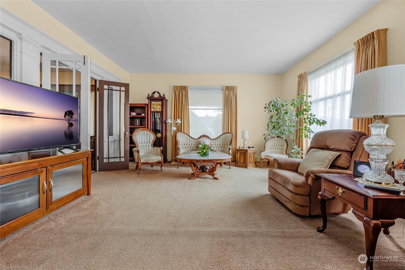 1932 Rucker Avenue Everett, WA 98201 - Photo 8 of 38