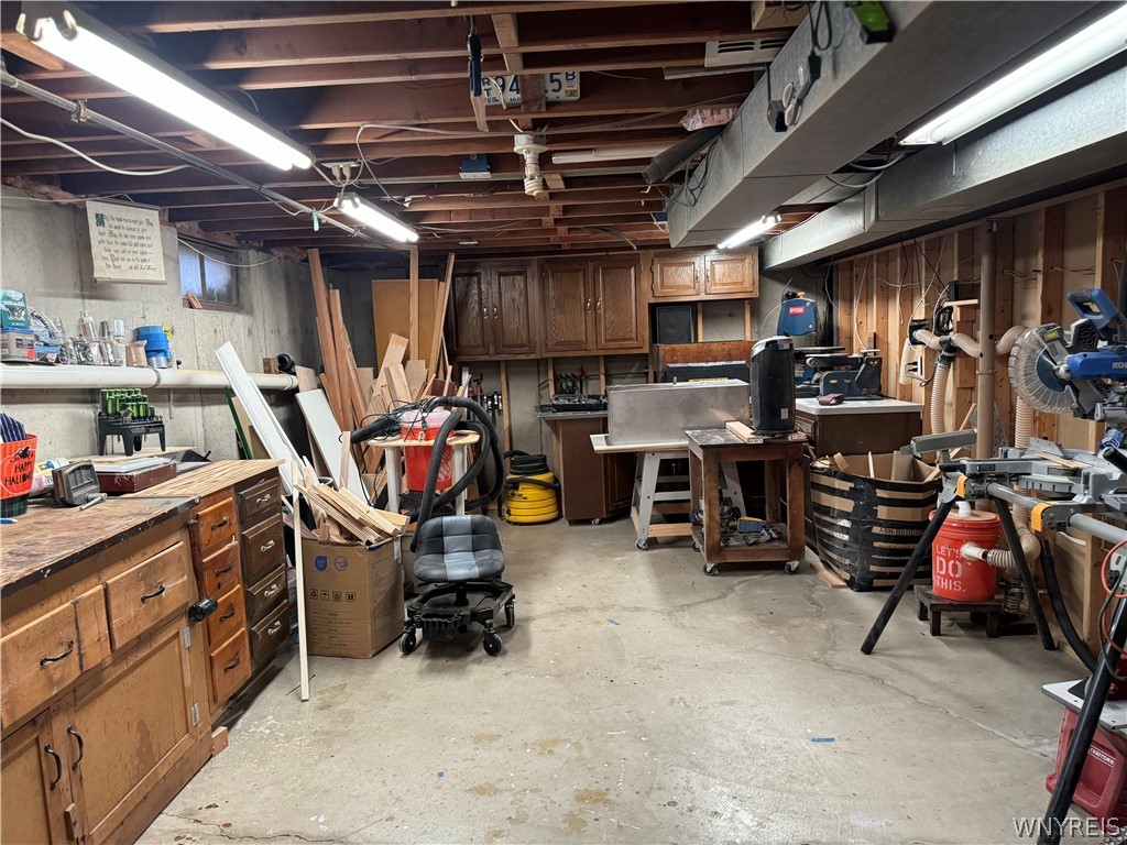 6668 Milestrip Road Orchard Park, NY 14127 - Photo 15 of 30 Workshop!