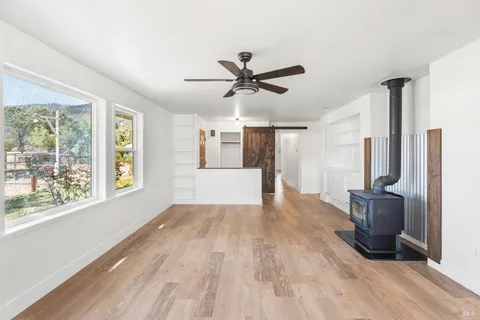 $779,000 | 300 Bradford Lane, Hopland, CA 95449