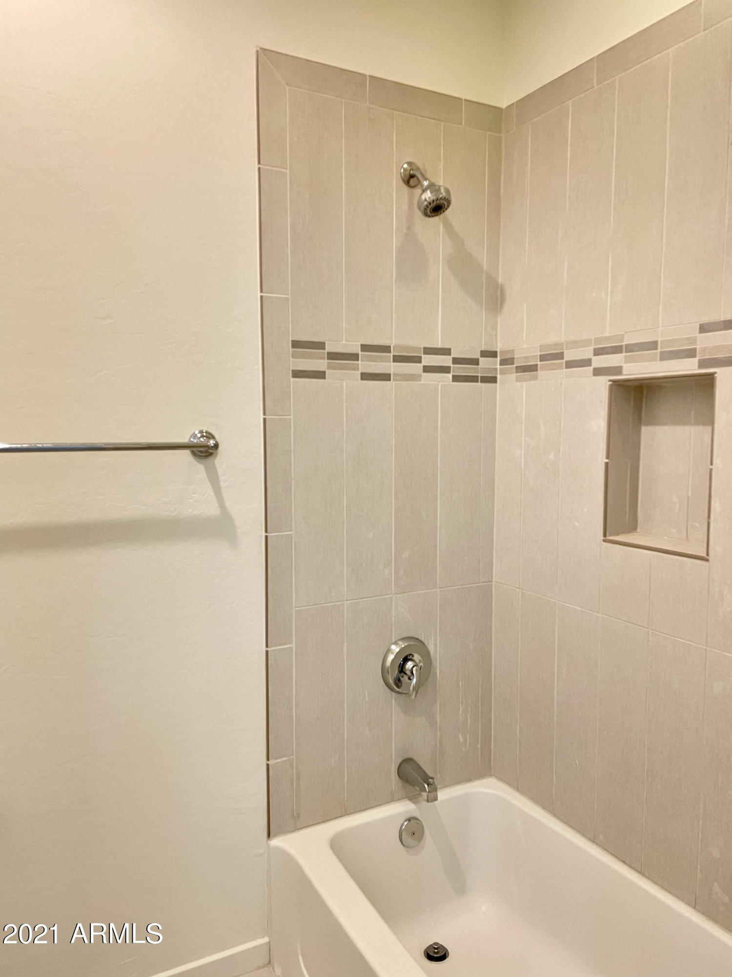 3935 East Rough Rider Road, Unit 1345 Phoenix, AZ 85050 - Photo 13 of 35 3935 hall bath 2