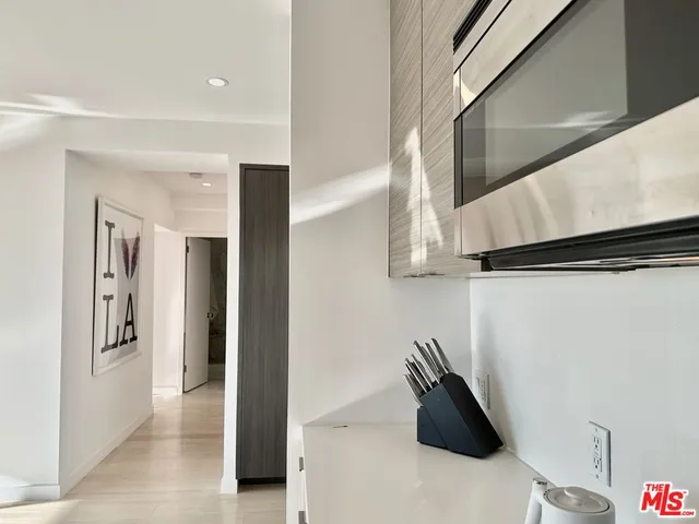 $1,485,000 | 999 North Doheny Drive, Unit 812, West Hollywood, CA 90069