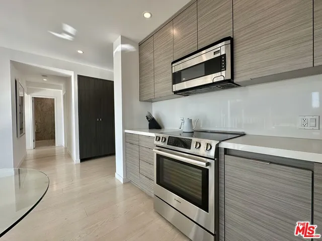 $1,485,000 | 999 North Doheny Drive, Unit 812, West Hollywood, CA 90069